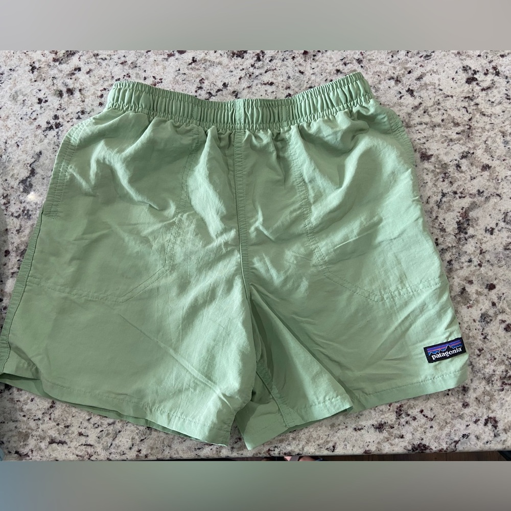Patagonia shorts green XL baggies